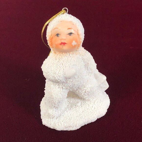 Vintage Christmas Ornament Snowbaby Snow Scene Covered Feet Lantern Figurine - Picture 4 of 9